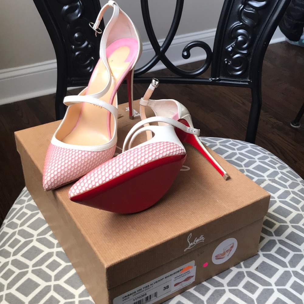CHRISTIAN LOUBOUTIN SIZE 8 - NEVER WORN